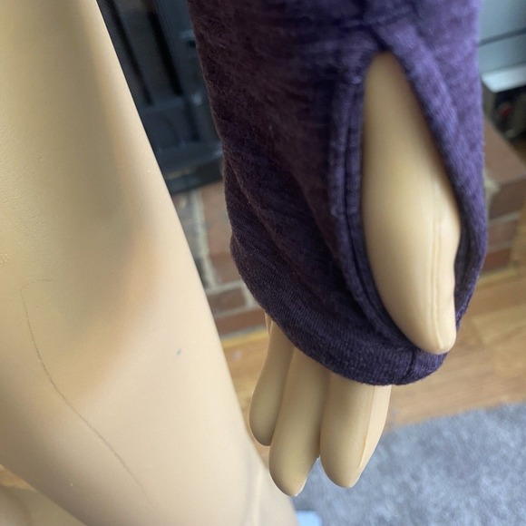 Layer 8 Women's Athletic Performance Top Long Sleeve Purple Size M Quick Dry - Picture 9 of 13